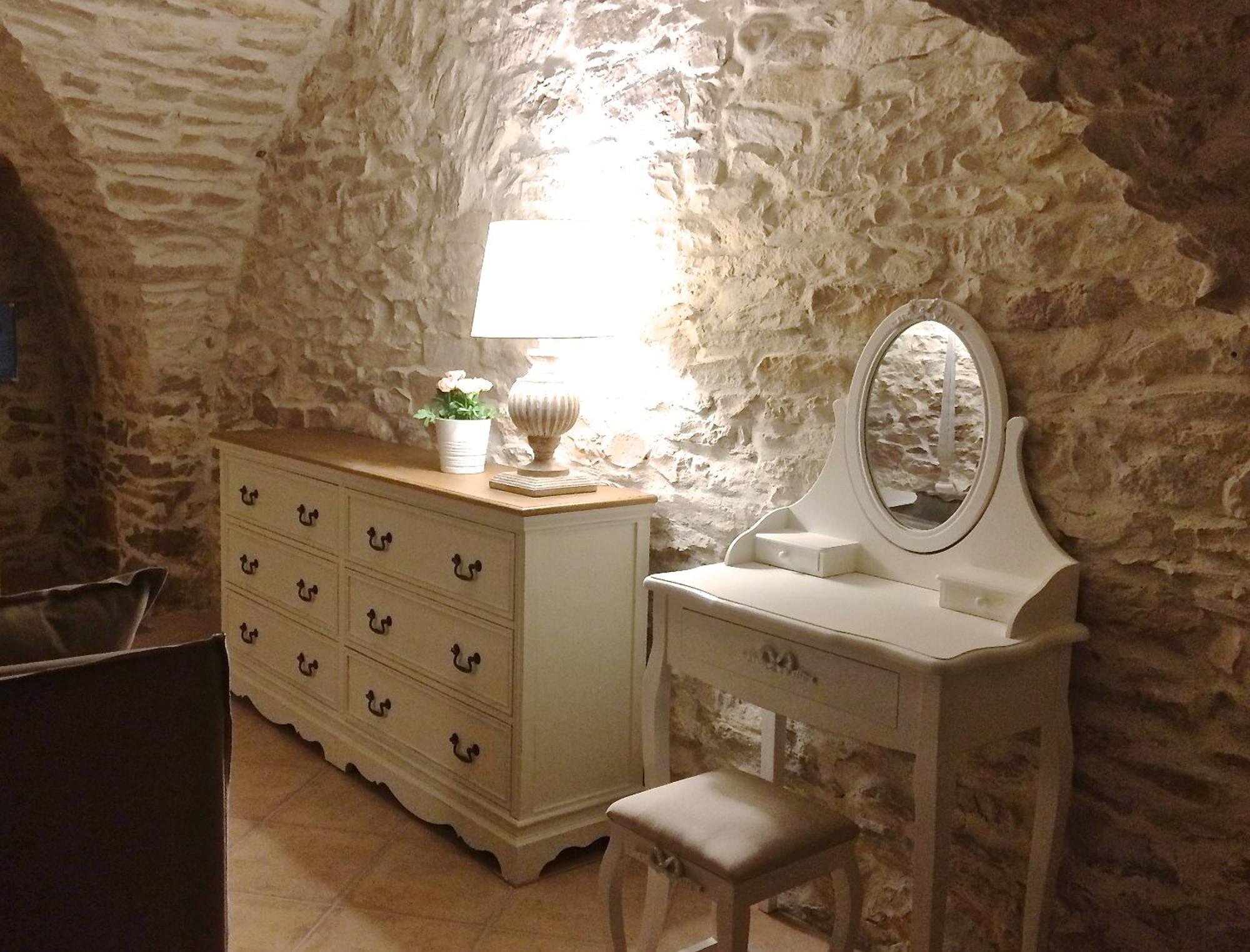 Locus Amoenus Bed and Breakfast Lirac Buitenkant foto