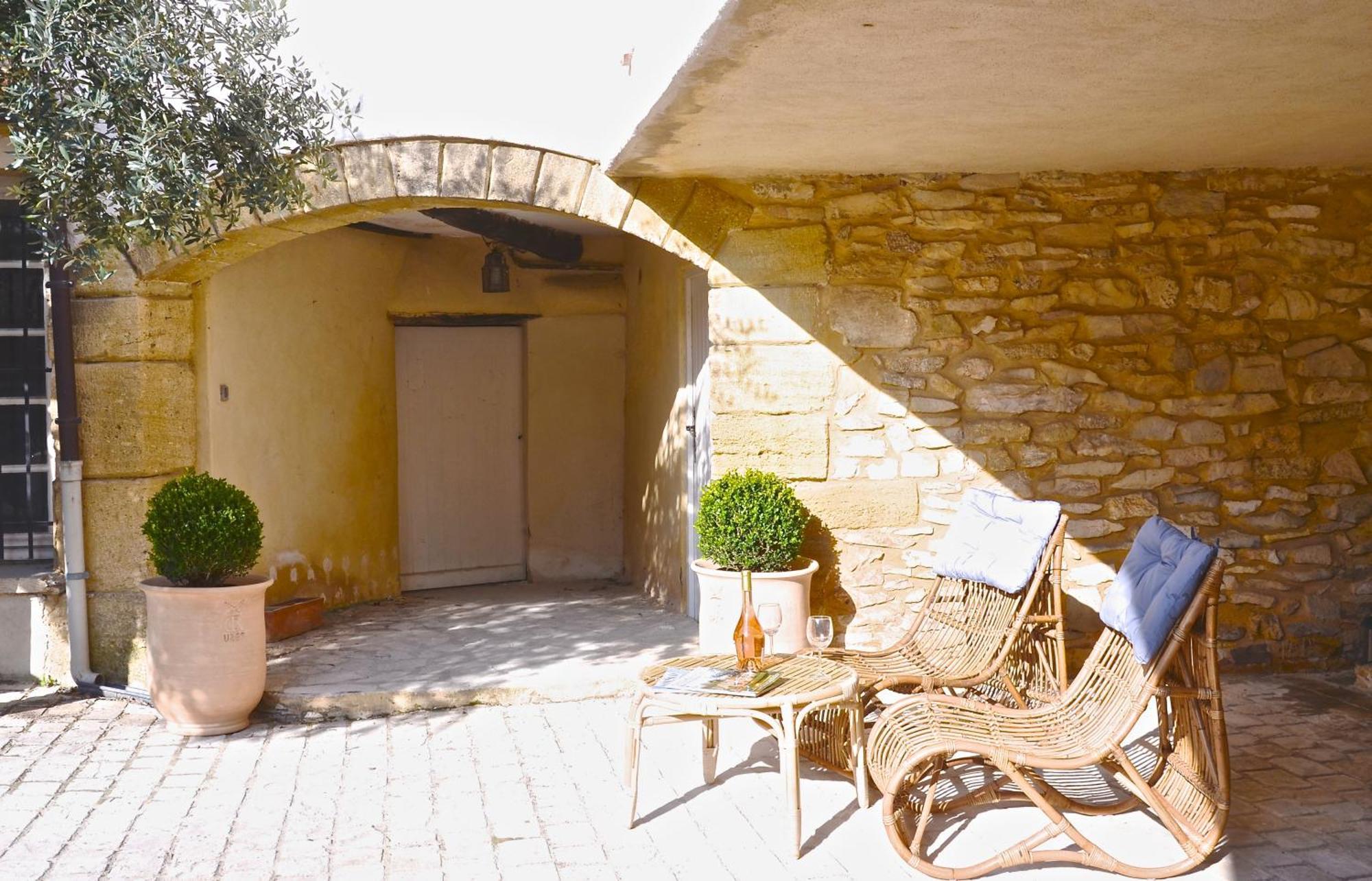 Locus Amoenus Bed and Breakfast Lirac Buitenkant foto
